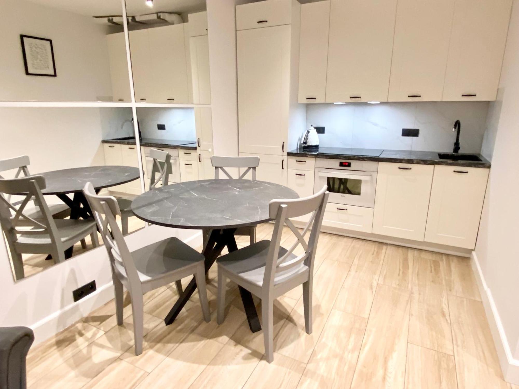 Nice To Host You - Old Town Apartment Varsovie Extérieur photo